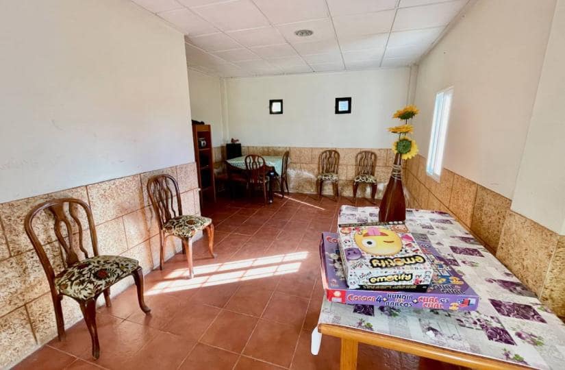 4 slaapkamer Finca/Landhuis te koop in Daya Nueva met garage - € 320.000 (Ref: 9521075)