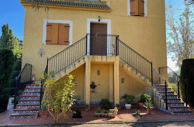 4 slaapkamer Finca/Landhuis te koop in Daya Nueva met garage - € 320.000 (Ref: 9521075)