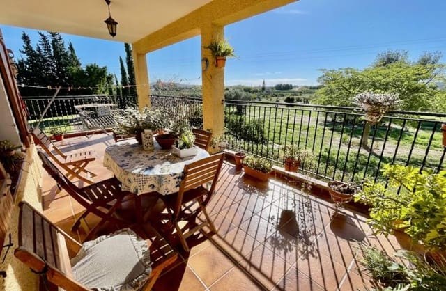 4 slaapkamer Finca/Landhuis te koop in Daya Nueva met garage - € 320.000 (Ref: 9521075)