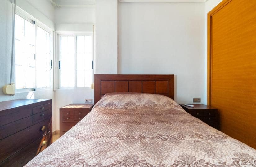 3 bedroom Villa for sale in Torrevieja with garage - € 420,000 (Ref: 9521106)