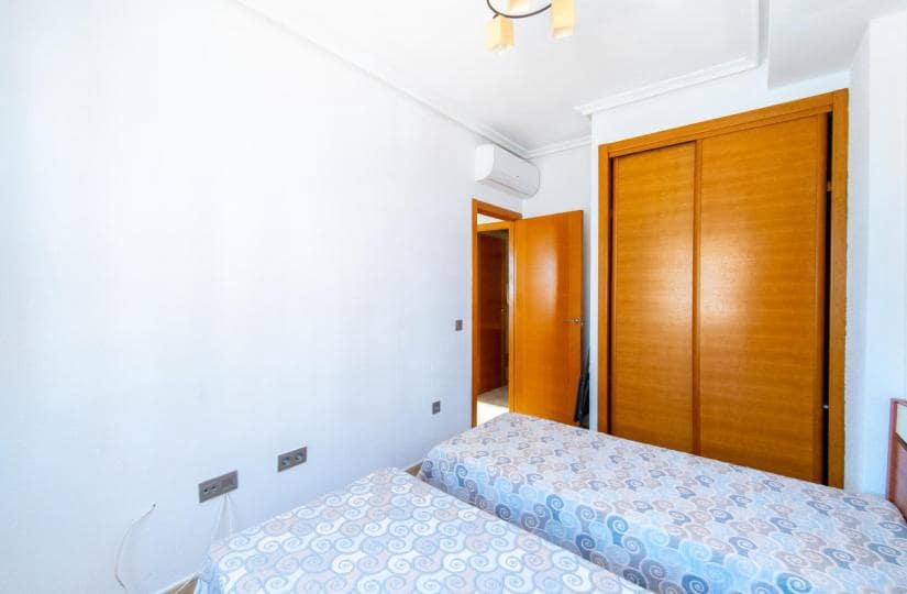 3 bedroom Villa for sale in Torrevieja with garage - € 420,000 (Ref: 9521106)