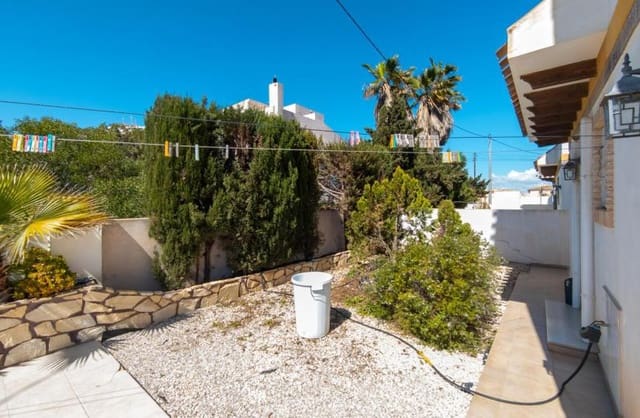 3 bedroom Villa for sale in Torreblanca, Torrevieja with garage - € 420,000 (Ref: 9521106)