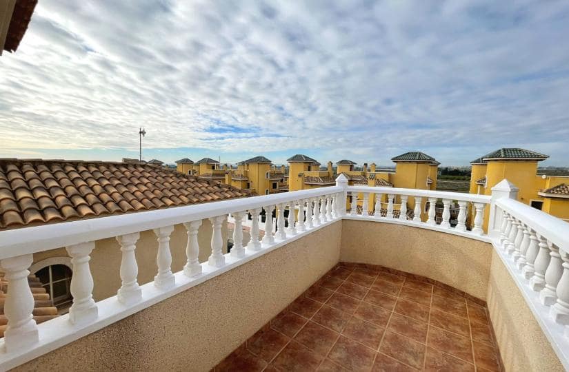 3 bedroom Townhouse for sale in Ciudad Quesada with garage - € 209,000 (Ref: 9523671)