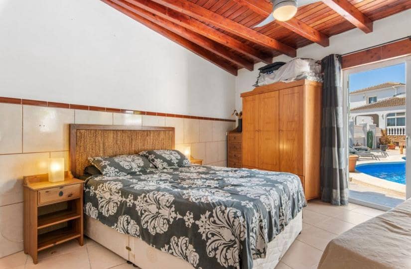 4 sovrum Finca/Hus på landet till salu i Catral med pool garage - 565 000 € (Ref: 9523672)