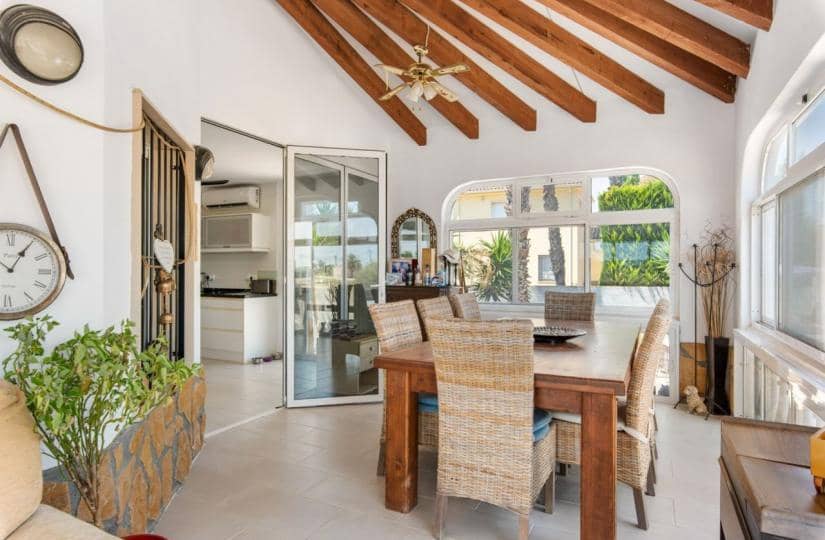 4 sovrum Finca/Hus på landet till salu i Catral med pool garage - 565 000 € (Ref: 9523672)