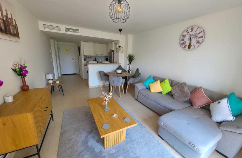 Apartamento de 2 habitaciones en Orihuela Costa en venta con piscina garaje - 199.999 € (Ref: 9523673)