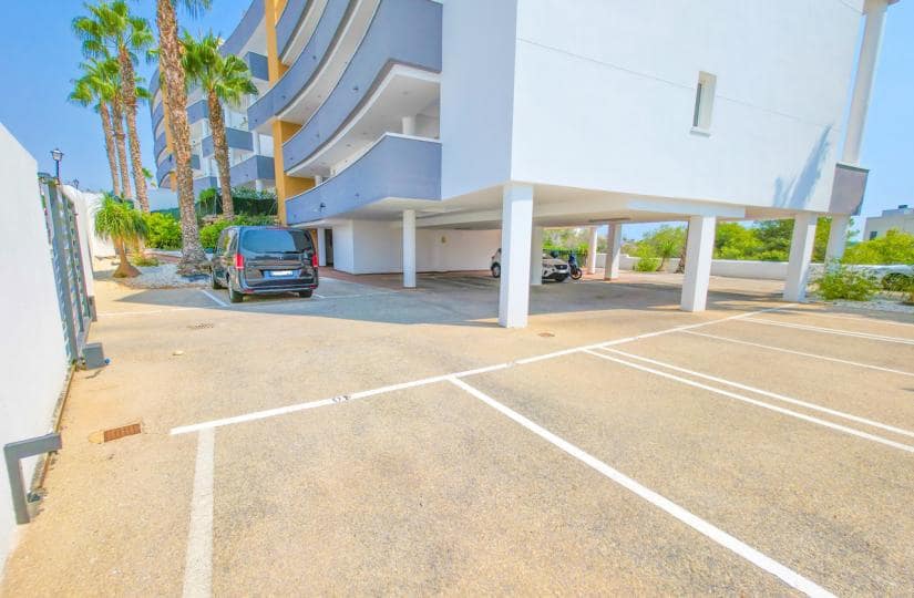 Apartamento de 2 habitaciones en Orihuela Costa en venta con piscina garaje - 199.999 € (Ref: 9523673)