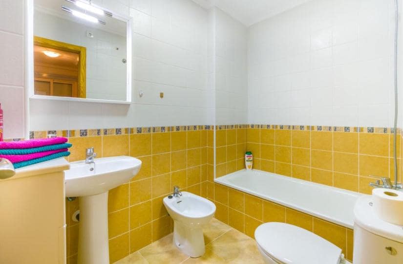 2 quarto Apartamento para venda em Torrevieja - 140 000 € (Ref: 9525820)