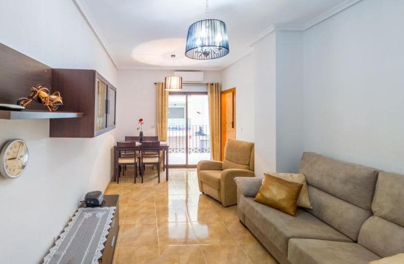 2 quarto Apartamento para venda em Torrevieja - 140 000 € (Ref: 9525820)