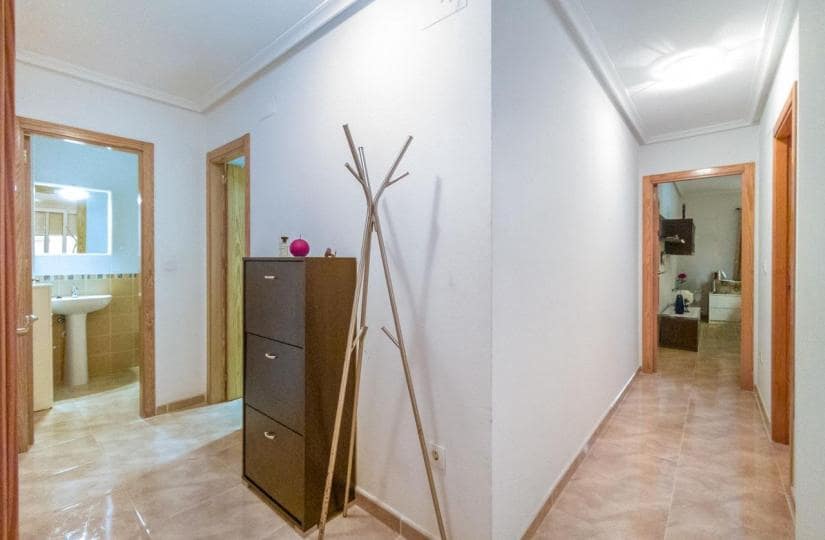 2 quarto Apartamento para venda em Torrevieja - 140 000 € (Ref: 9525820)