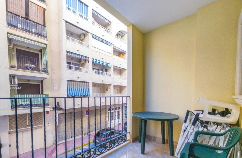 2 quarto Apartamento para venda em Torrevieja - 140 000 € (Ref: 9525820)