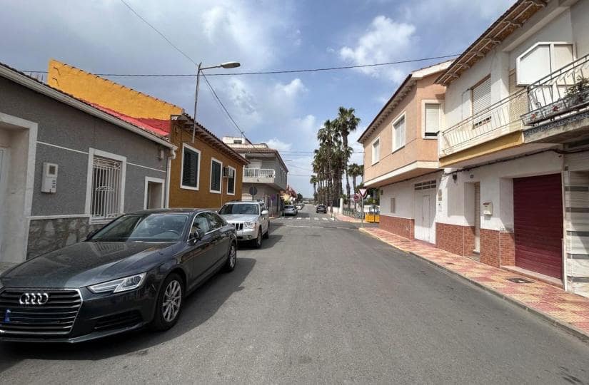 2 quarto Casa em Banda para venda em Jacarilla - 115 000 € (Ref: 9525821)