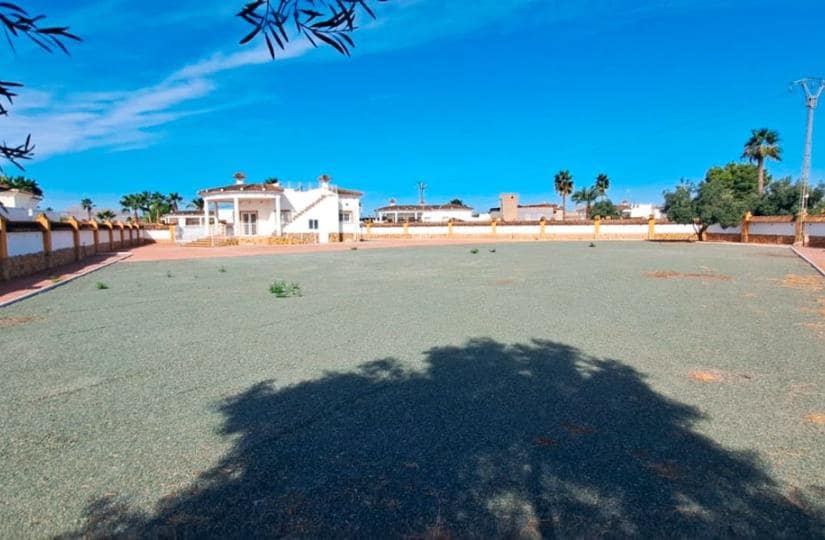 3 sovrum Finca/Hus på landet till salu i Catral med garage - 365 000 € (Ref: 9525940)