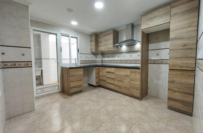 4 soveværelse Byhus til salg i Benejuzar med garage - € 165.000 (Ref: 9529100)