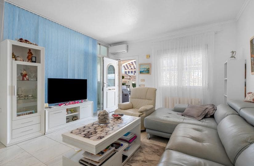 2 slaapkamer Huis te koop in Dona Pepa met zwembad garage - € 189.000 (Ref: 9535307)