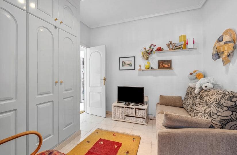 2 slaapkamer Huis te koop in Dona Pepa met zwembad garage - € 189.000 (Ref: 9535307)