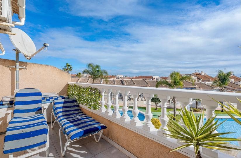 2 slaapkamer Huis te koop in Dona Pepa met zwembad garage - € 189.000 (Ref: 9535307)