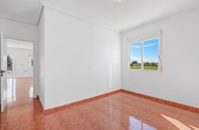 4 soveværelse Finca/Landehus til salg i Dolores med swimmingpool garage - € 560.000 (Ref: 9539703)