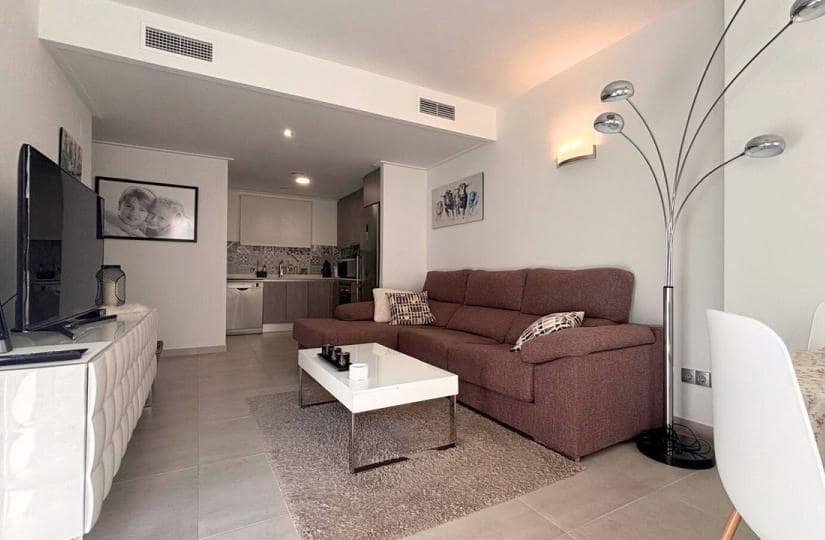 2 soveværelse Lejlighed til salg i La Veleta med swimmingpool garage - € 253.000 (Ref: 9540846)