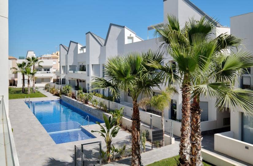 2 soveværelse Lejlighed til salg i La Veleta med swimmingpool garage - € 253.000 (Ref: 9540846)