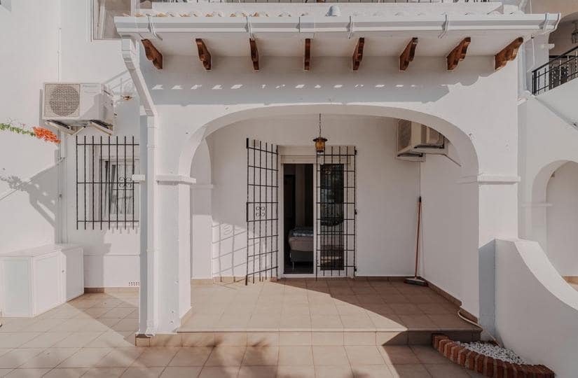 3 slaapkamer Huis te koop in Orihuela Costa met zwembad - € 299.000 (Ref: 9542580)