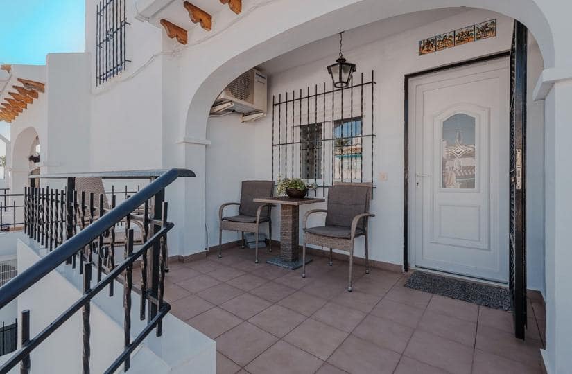 3 slaapkamer Huis te koop in Orihuela Costa met zwembad - € 299.000 (Ref: 9542580)