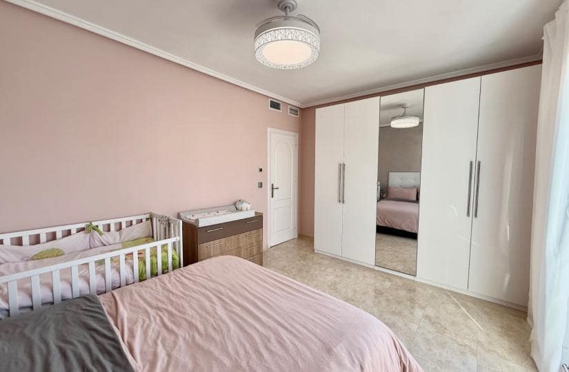 3 makuuhuone Paritalo myytävänä paikassa Dona Pepa mukana uima-altaan - 299 000 € (Ref: 9542725)