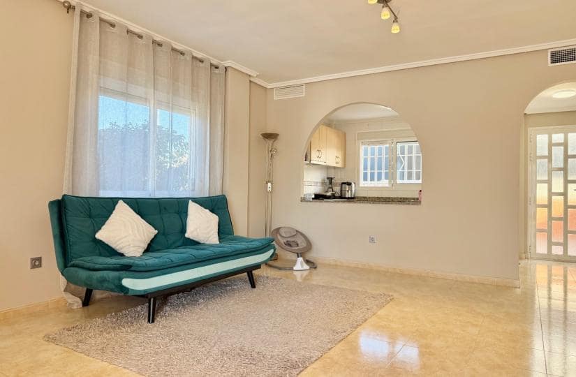 3 makuuhuone Paritalo myytävänä paikassa Dona Pepa mukana uima-altaan - 299 000 € (Ref: 9542725)