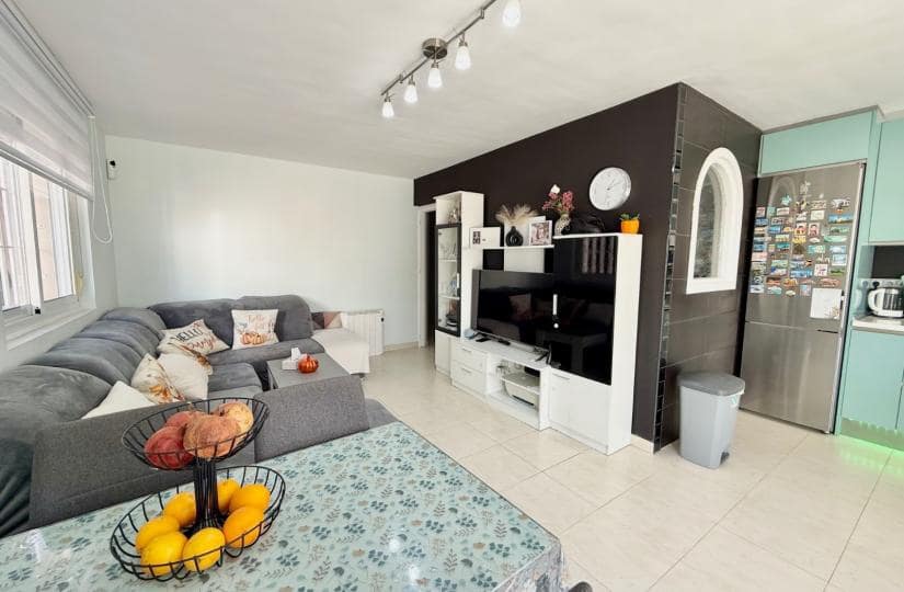 3 makuuhuone Paritalo myytävänä paikassa Dona Pepa mukana uima-altaan - 299 000 € (Ref: 9542725)