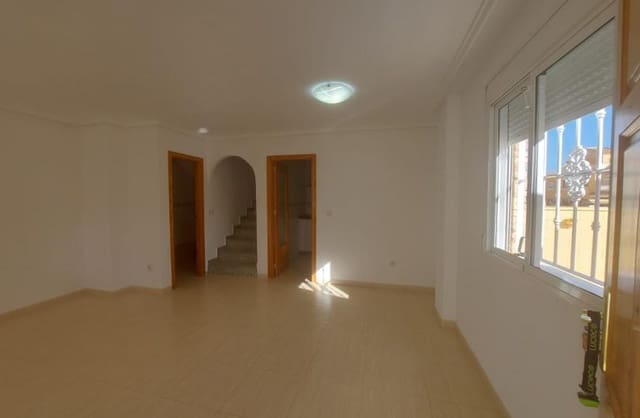 3 slaapkamer Halfvrijstaande villa te koop in Ciudad Quesada, Rojales met zwembad garage - € 289.000 (Ref: 9550337)