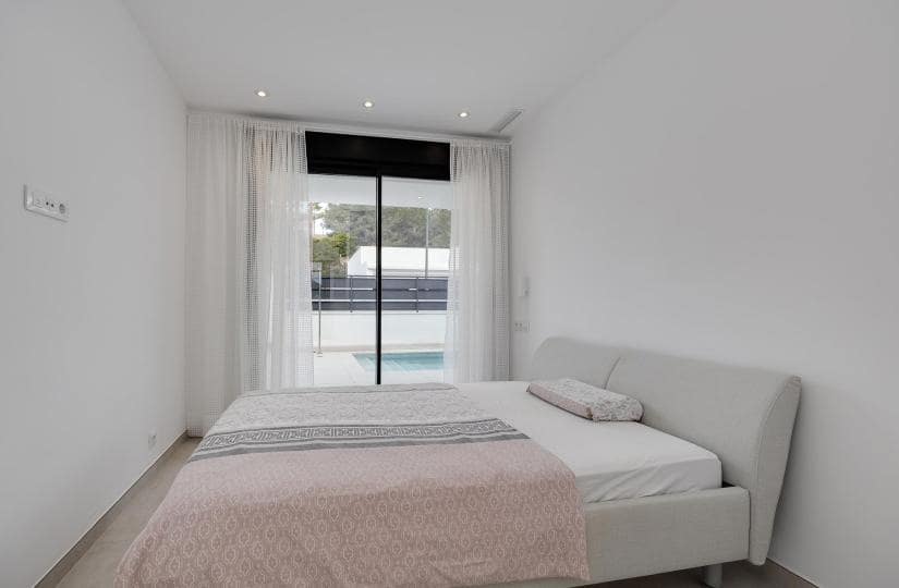 Chalet de 3 habitaciones en Pinar de Campoverde en venta con piscina garaje - 410.000 € (Ref: 9550520)