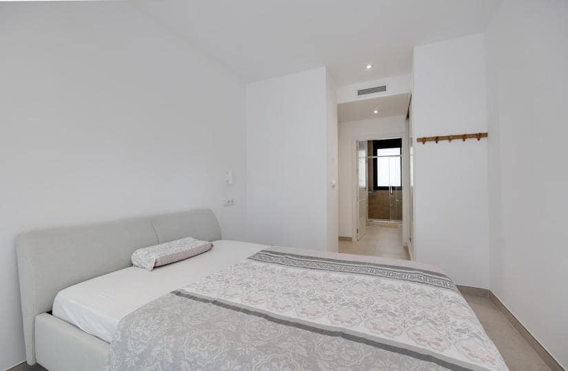 Chalet de 3 habitaciones en Pinar de Campoverde en venta con piscina garaje - 410.000 € (Ref: 9550520)