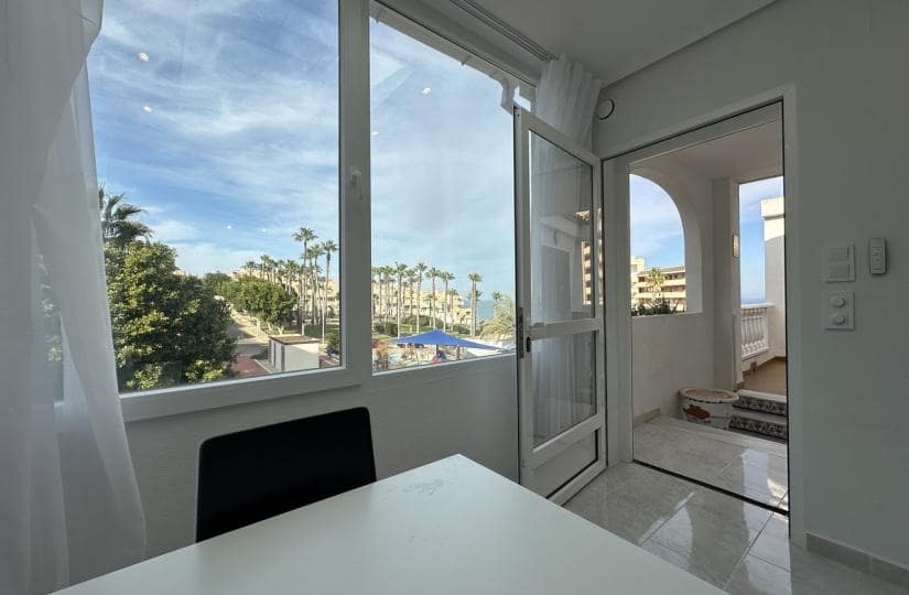 2 soveværelse Lejlighed til salg i La Mata med swimmingpool garage - € 159.000 (Ref: 9550522)