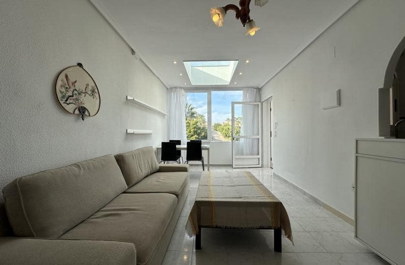 2 soveværelse Lejlighed til salg i La Mata med swimmingpool garage - € 159.000 (Ref: 9550522)