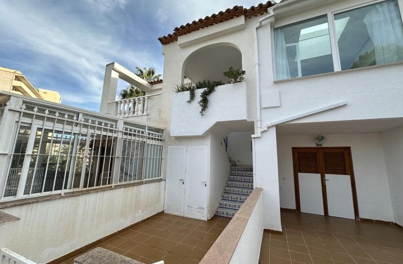 2 soveværelse Lejlighed til salg i La Mata med swimmingpool garage - € 159.000 (Ref: 9550522)