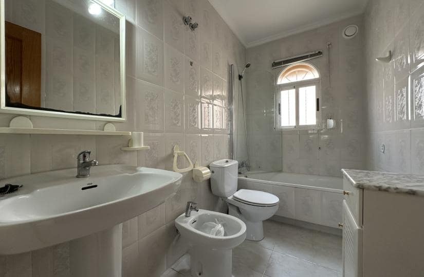 2 soveværelse Lejlighed til salg i La Mata med swimmingpool garage - € 159.000 (Ref: 9550522)