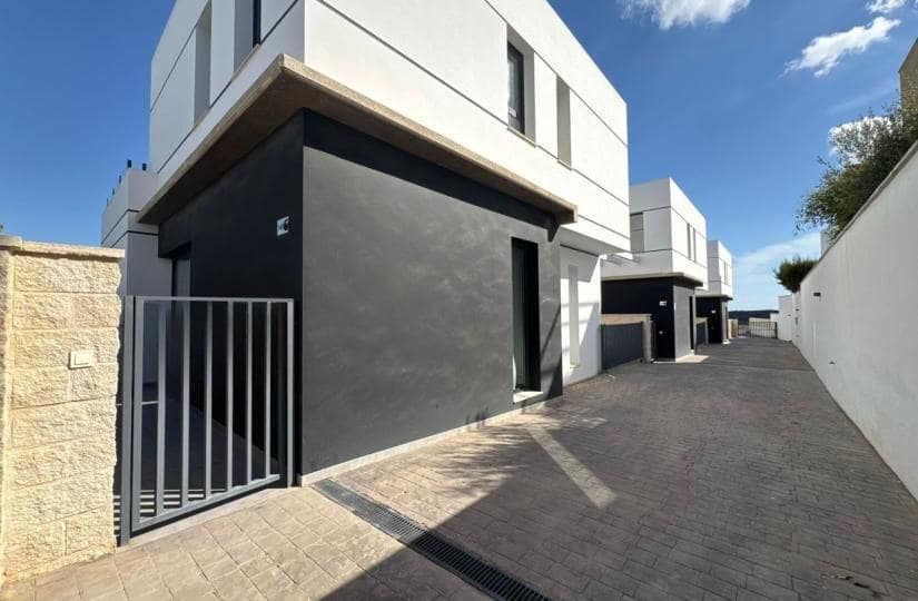 4 soverom Villa til salgs i Pueblo Lucero med svømmebasseng - € 499 077 (Ref: 9576238)