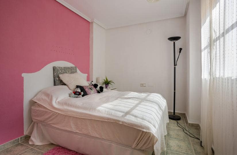 2 slaapkamer Halfvrijstaande villa te koop in Guardamar del Segura met zwembad garage - € 299.900 (Ref: 9638873)