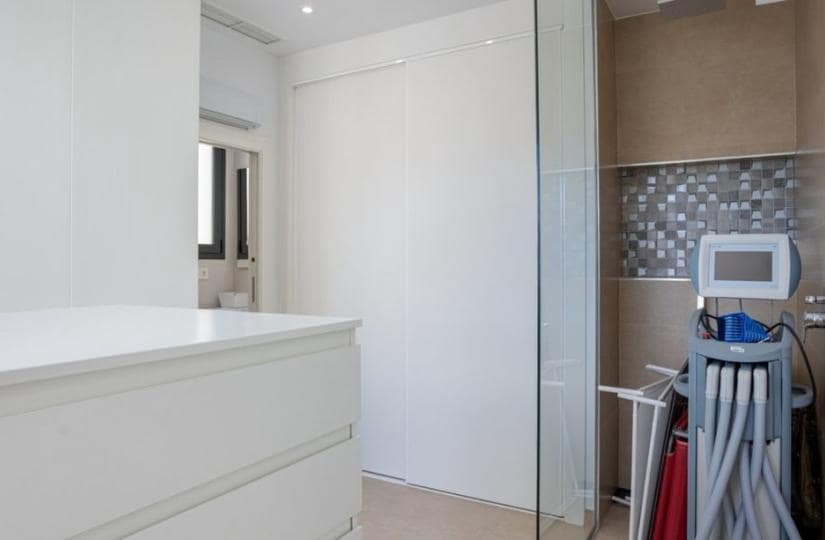 Chalet de 3 habitaciones en Benijófar en venta con piscina garaje - 439.900 € (Ref: 9639789)