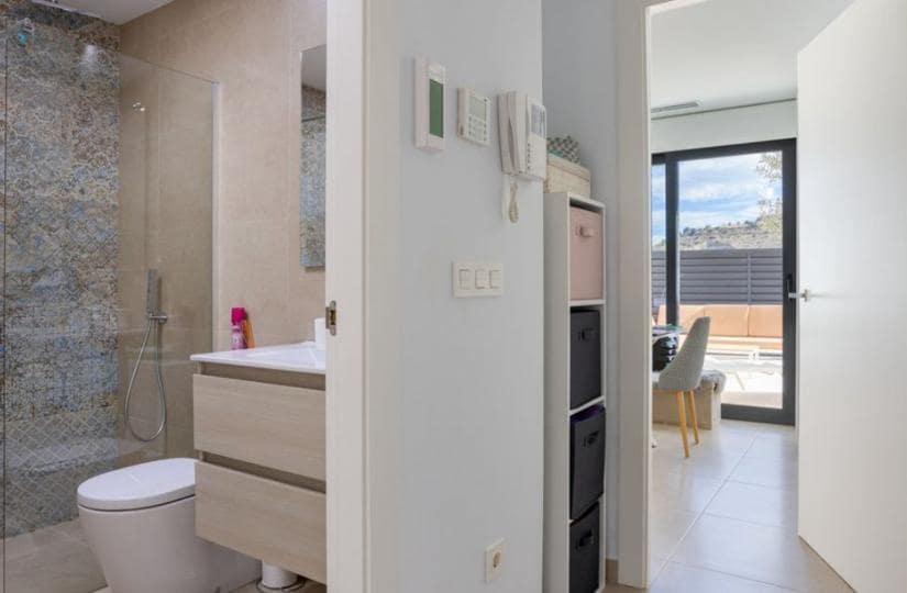 Chalet de 3 habitaciones en Benijófar en venta con piscina garaje - 439.900 € (Ref: 9639789)