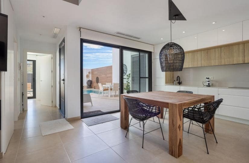 Chalet de 3 habitaciones en Benijófar en venta con piscina garaje - 439.900 € (Ref: 9639789)