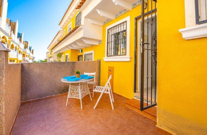 2 soveværelse Byhus til salg i Algorfa med swimmingpool garage - € 155.000 (Ref: 9639790)