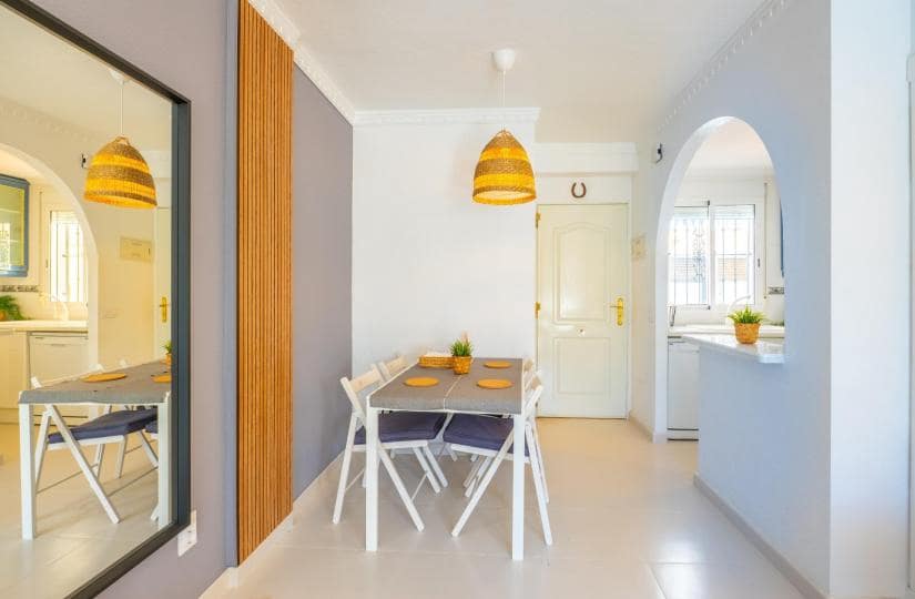 2 soveværelse Byhus til salg i Algorfa med swimmingpool garage - € 155.000 (Ref: 9639790)