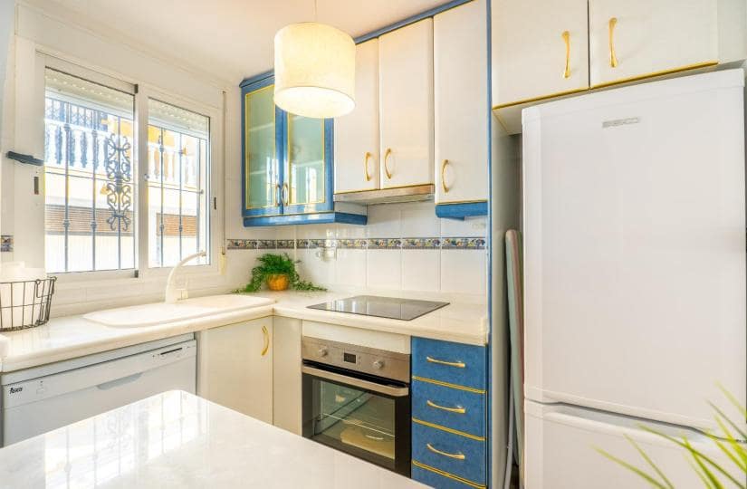 2 soveværelse Byhus til salg i Algorfa med swimmingpool garage - € 155.000 (Ref: 9639790)