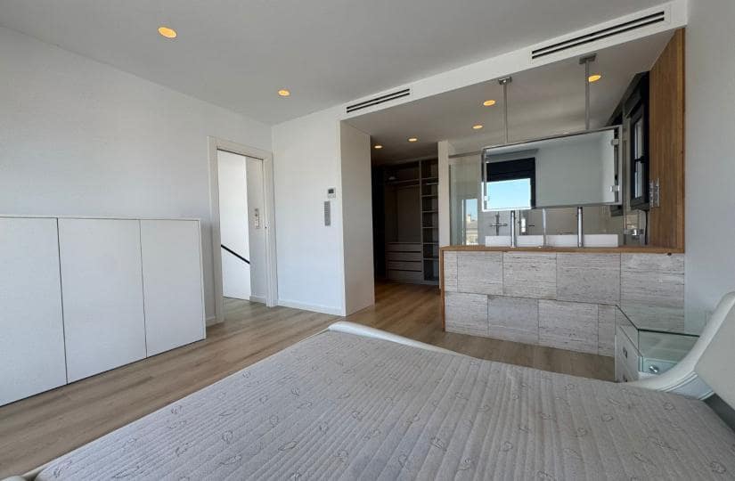 3 soveværelse Villa til salg i Rojales med swimmingpool garage - € 495.410 (Ref: 9639794)