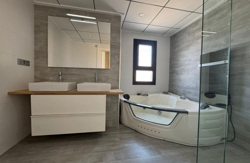 3 soveværelse Villa til salg i Rojales med swimmingpool garage - € 495.410 (Ref: 9639794)