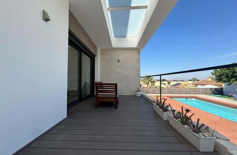 3 soveværelse Villa til salg i Rojales med swimmingpool garage - € 495.410 (Ref: 9639794)