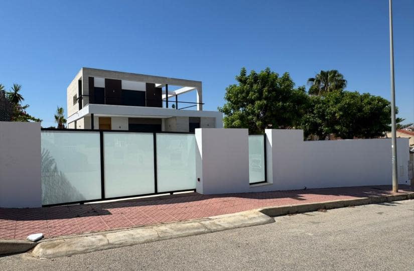 3 soveværelse Villa til salg i Rojales med swimmingpool garage - € 495.410 (Ref: 9639794)