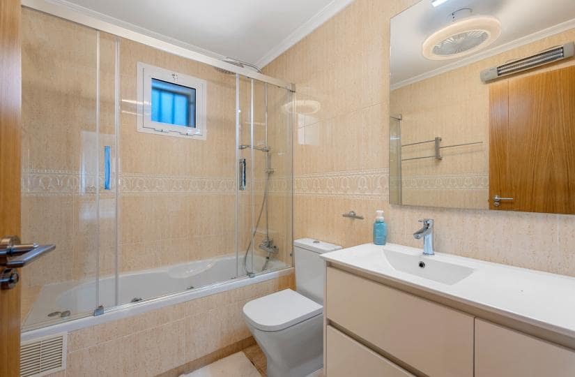 4 soveværelse Villa til salg i Algorfa med swimmingpool garage - € 585.000 (Ref: 9639801)