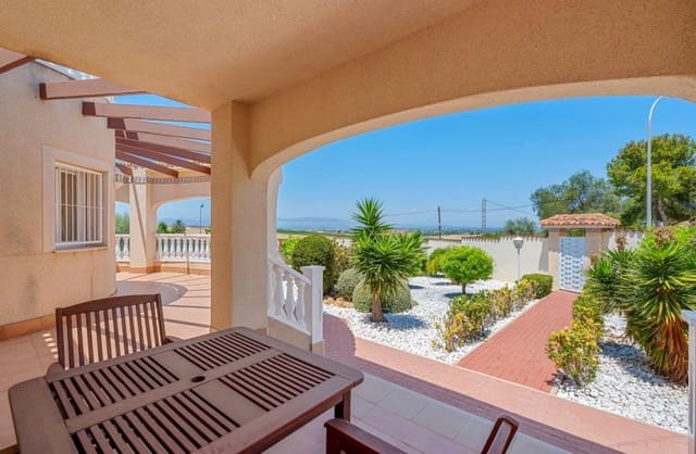 4 sypialnia Willa na sprzedaż w Algorfa z basenem garażem - 585 000 € (Ref: 9639801)